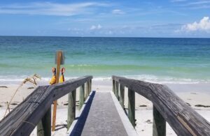 The wooden path leading to the Anna Maria beach