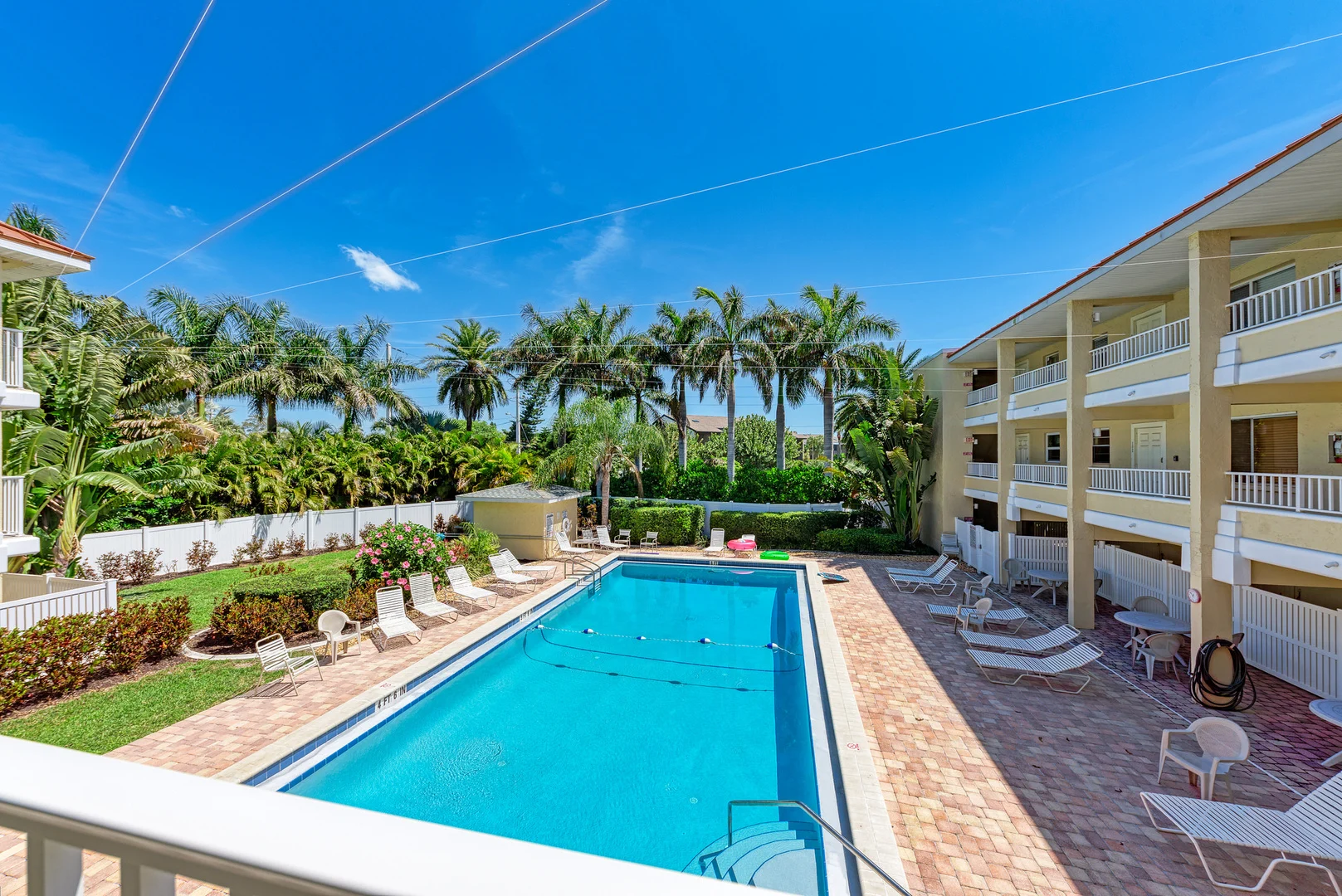 Holmes Beach condo rentals