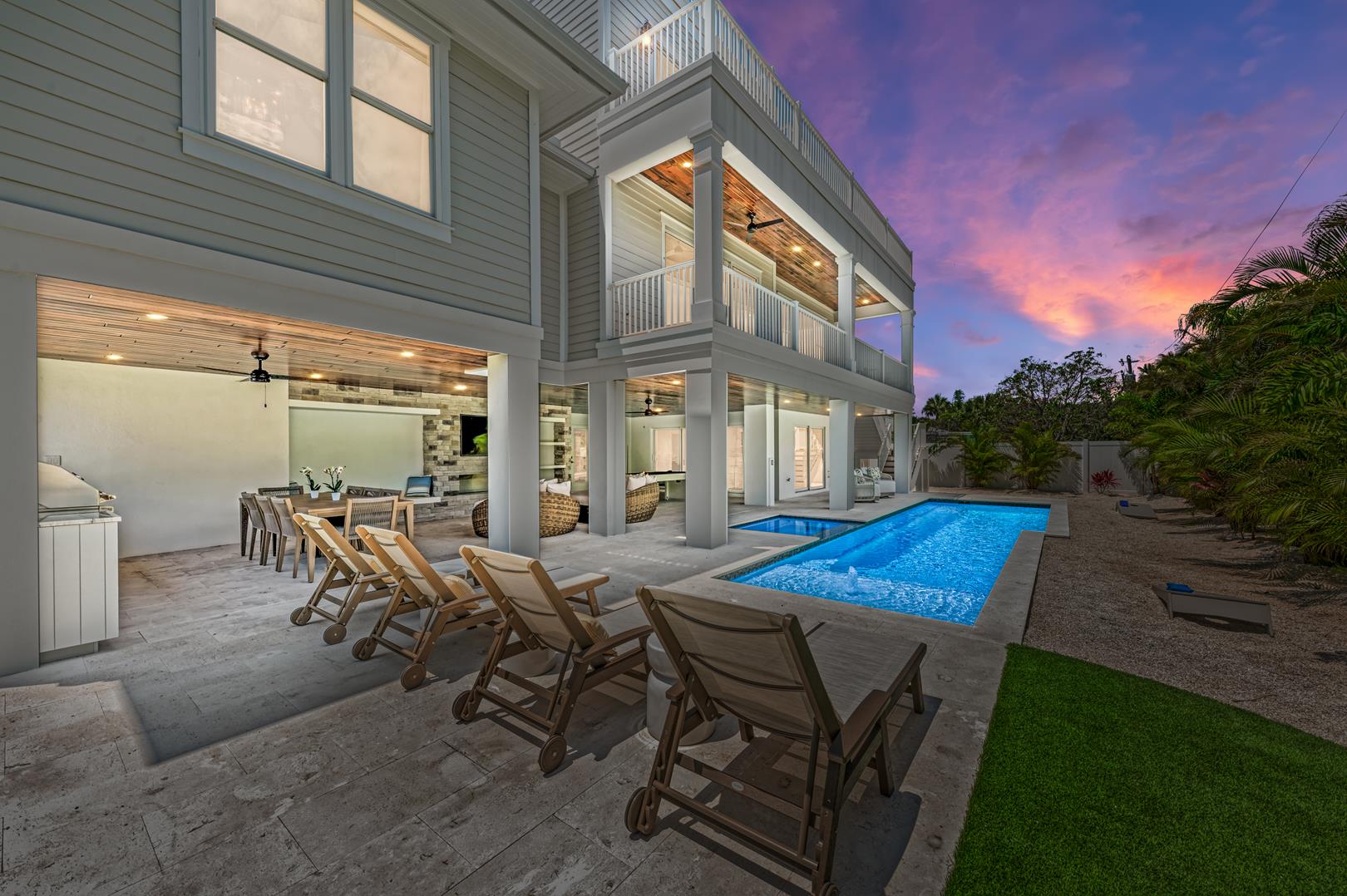 Spacious Holmes Beach Vacation Home Rentals - Sunsational