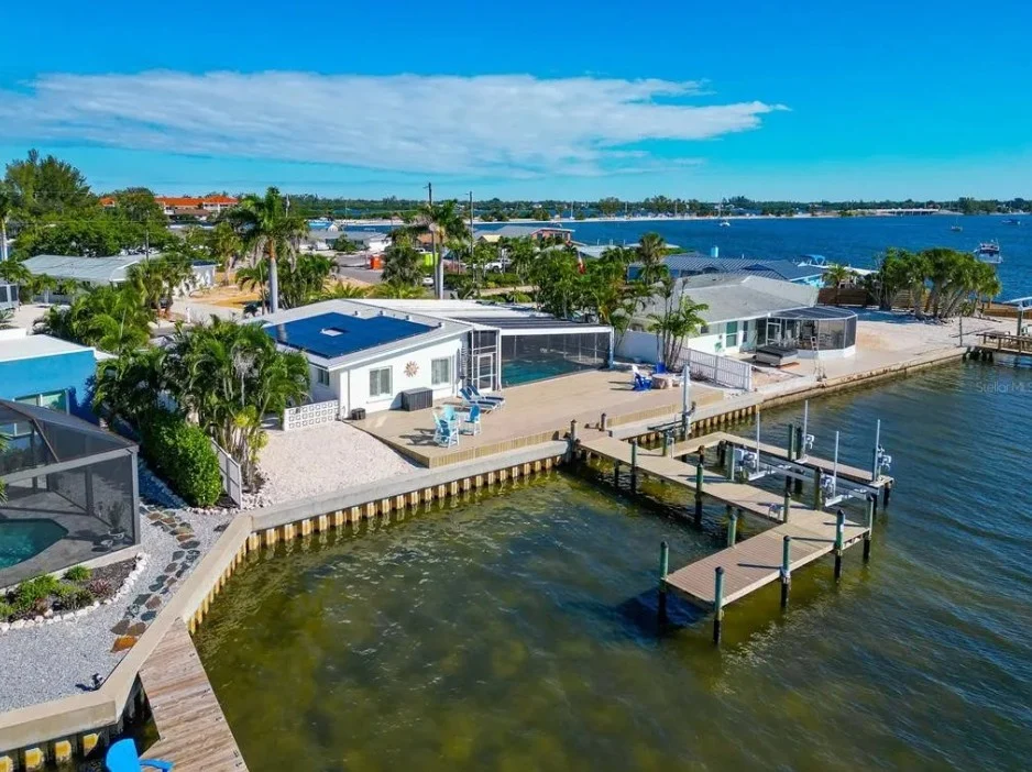 Bradenton Beach Rentals with Boat Docks